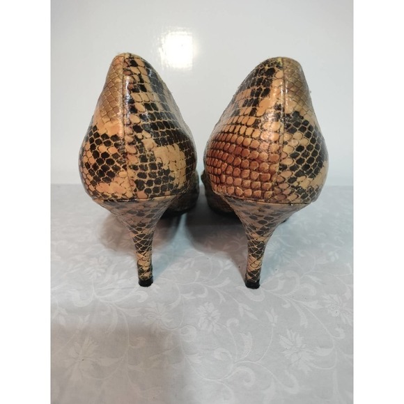 Guess by Marciano brown faux snake skin open toe stiletto heels woman 9.5 - Picture 8 of 13